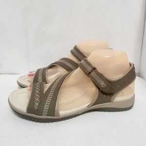 Dr Scholl's Women's 7.5M DYNOMITE Leather Sandals Hook & Loop Taupe